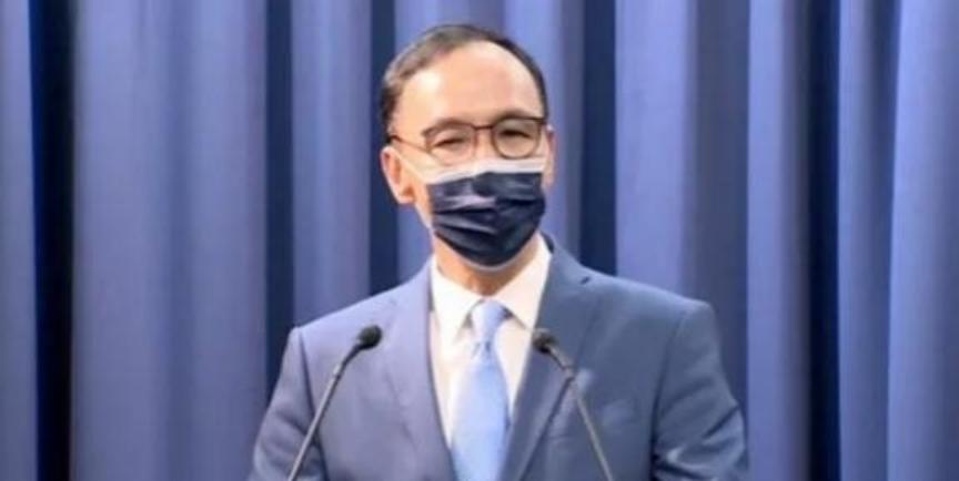 这一问太挑衅。美国记者曾问金一南：“如果把中国2000亿的三峡大坝炸了，中国会怎