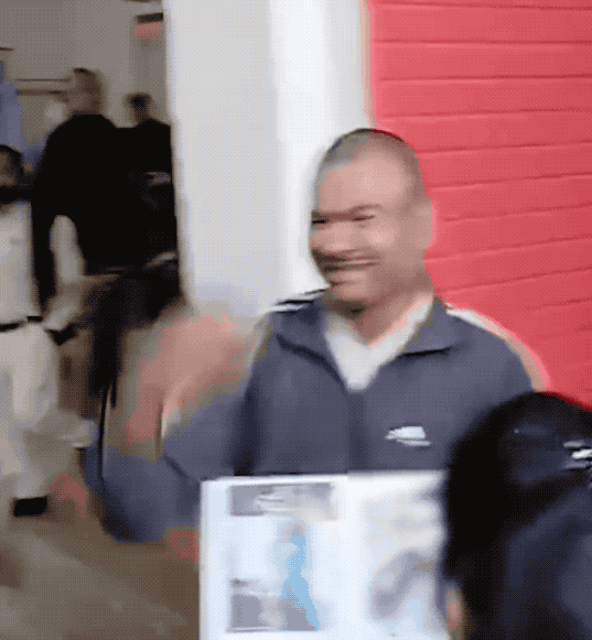 印度不仅是妻子和女儿的地狱，而且是丈夫和父亲的地狱！近日，这名叫桑杰·潘迪的印度