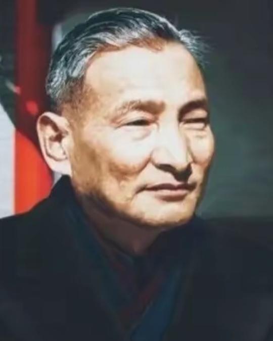陈云的看法再深刻，也只是一个人的看法。毛泽东思想，是整代人用命蹚出来的路。1