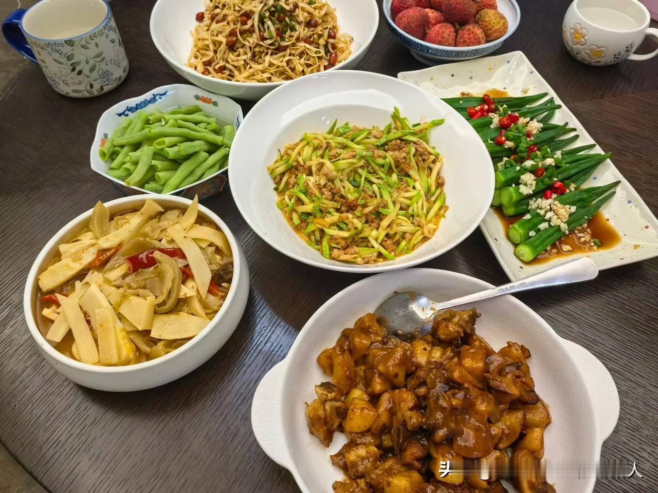 退休了想帮儿子带带孙子，既能减轻他们小两口的压力，自己也能天天看着孩子，享受天伦