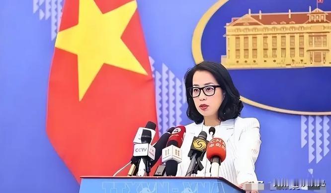 越南牛逼大了！越南是第八个军舰穿越台湾海峡的国家，也是东南亚国家的第一个。而越南