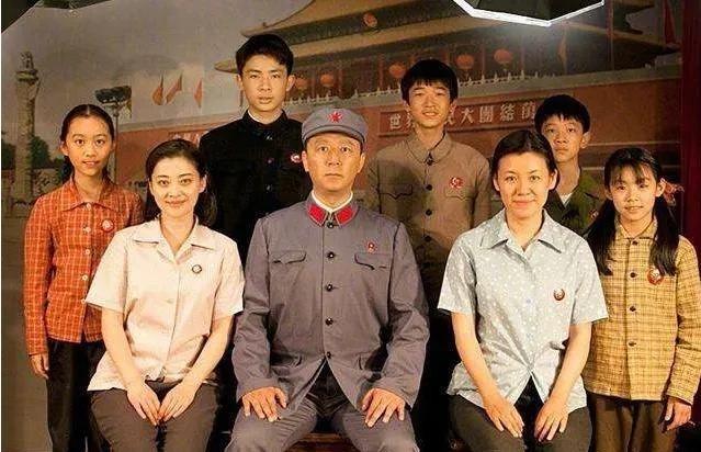 刘琳最开始看到“江德华”的时候，接受不了这个角色，她给梅婷打电话说，“这个角色太