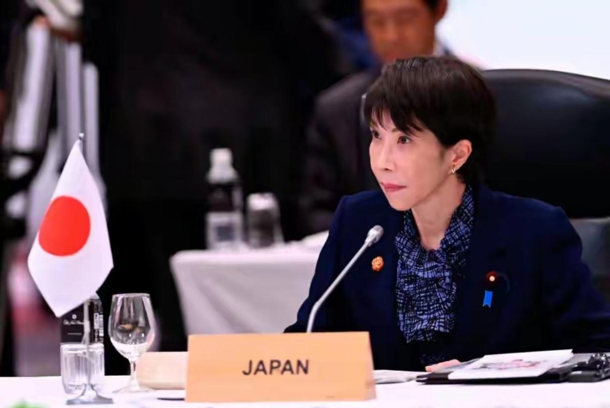 日本突然释放“愿意与中国对话”的信号，很多人第一反应是态度变化，但真正值得关注的