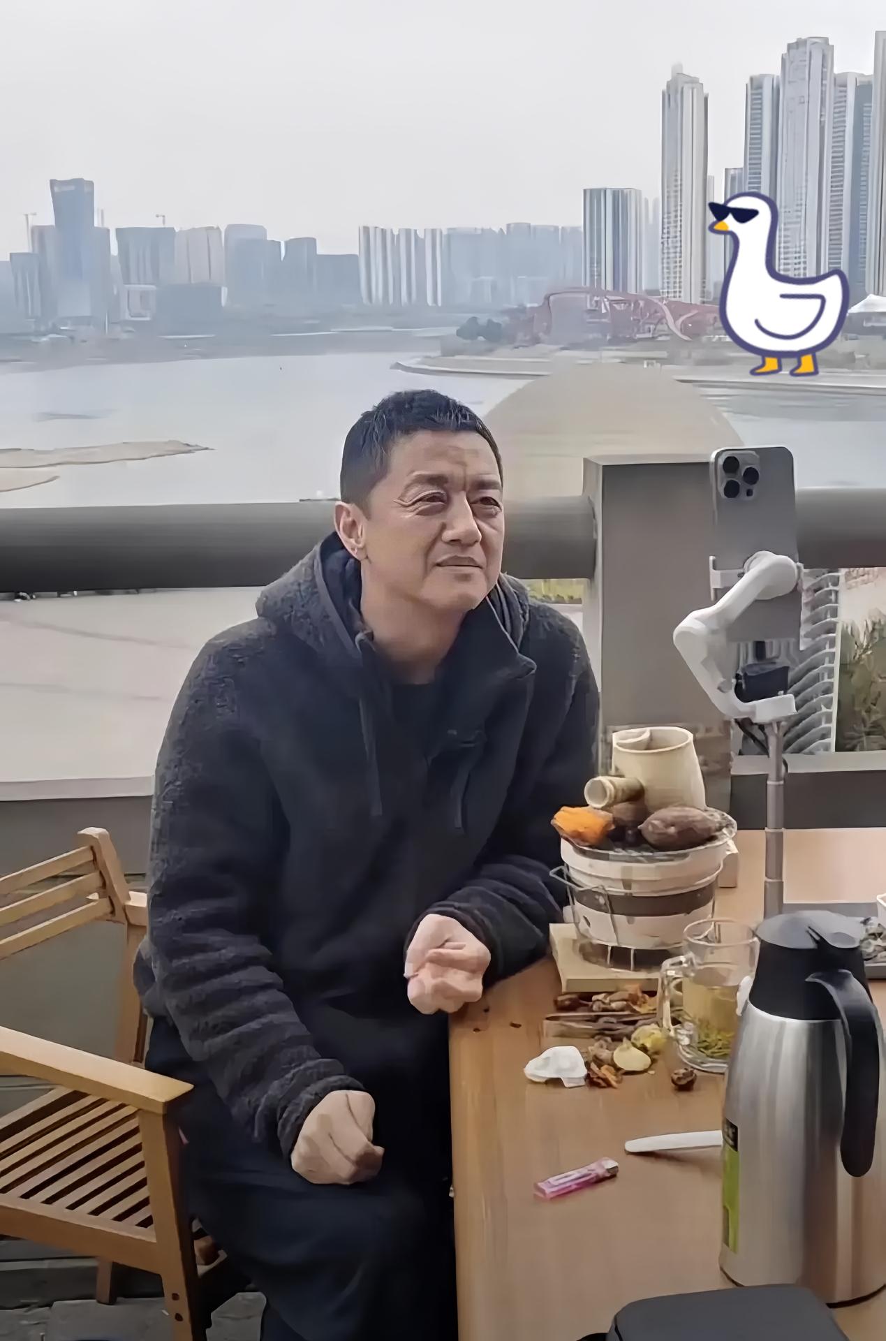 这5000万的巨债，居然真让他给平了。法院文书撤得干脆，李亚鹏动作更快，直