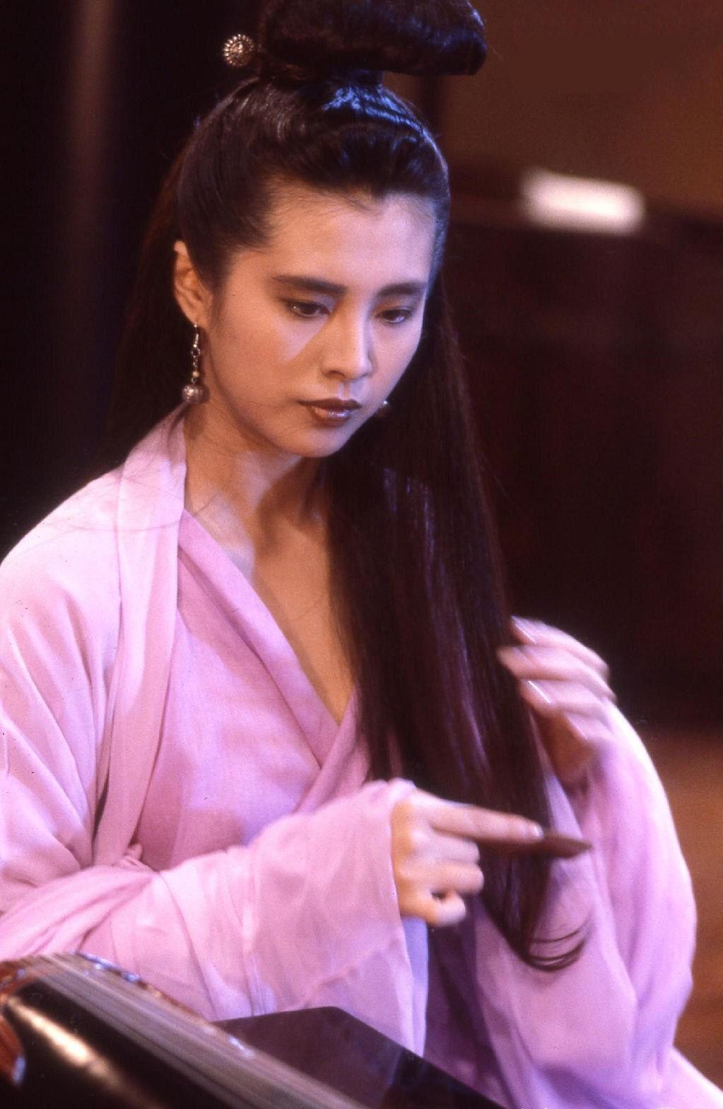 王祖贤不算是，其实王祖贤五官长相有些奇怪，不是符合大众审美的美女，不算什么所谓的