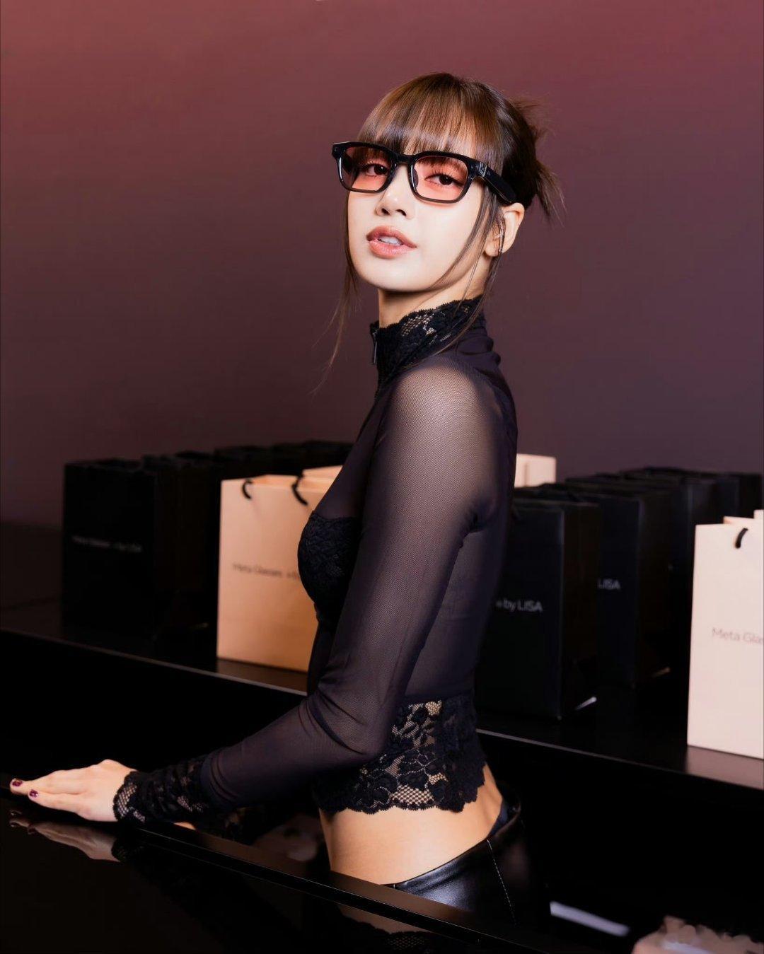 #LISA#Lisa就是这么争气，有什么事就拿着VMA四冠来说吧#lisa亚女一##lisakpop