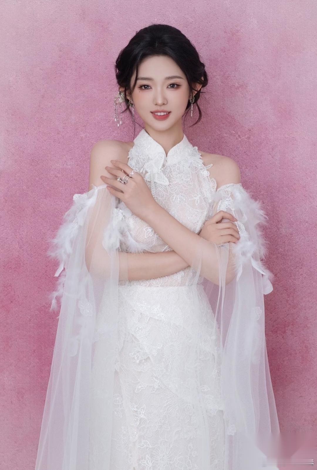 红果平台三位女演员都凭单部剧破了50亿。但如今，一个垫底，一个瓶颈，一个断层第一