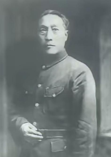 1940年，石友信召集人马，要替哥哥石友三报仇，讨伐高树勋。正当石友信信誓旦旦讲