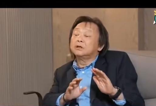 王世坚蓝绿通吃，他最该支持郑丽文拜祭白色恐怖受难者日前，王世坚坐客黄伪汉直播间