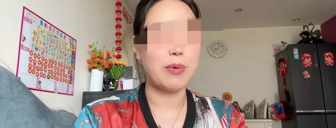 女子结婚后，公公每个月给她3000块钱的生活费！但是女子却觉得每个月给很是麻烦，