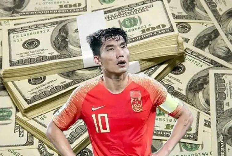 郑智退役后早就不缺钱！1；海外联赛时期赚了135万英镑；2；深圳时期赚了