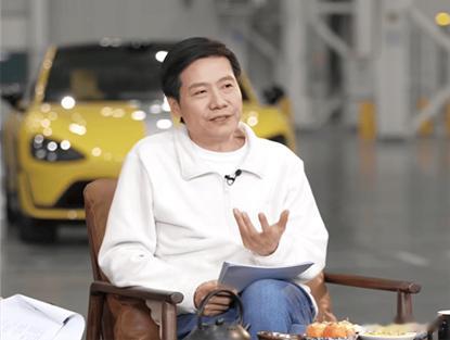 雷军、李斌同时预警！今年新能源车企的利润危险了雷军在最近一场直播里，给车企算了笔