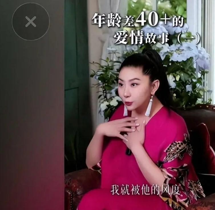 和谢贤“爷孙恋”12年的小女友coco据传拿了2000万分手费后搬回了河南老