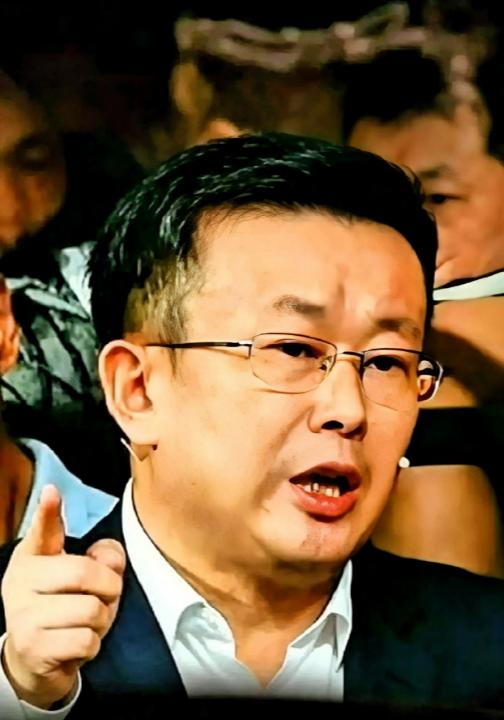 清华美院，又翻车了！这一次，连国家艺术基金都看不下去了。2026年8月，纪念长