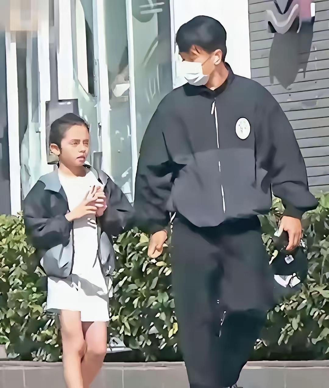 说起杨幂和刘恺威的女儿小糯米，很多人的第一反应大概是：噢，那个星二代。可最近看到