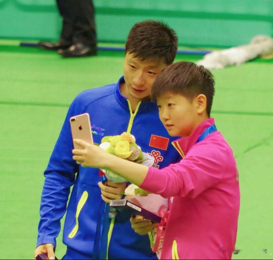 很多人看不懂，马龙堂堂双圈大满贯，怎么就成了孙颖莎的“高级陪练”？觉得这是大