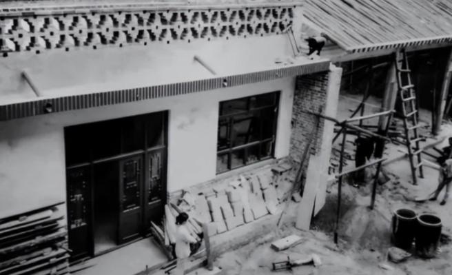 1997年，山西平遥人耿保国不顾家人反对，四处借钱凑了120万，买下了3000多