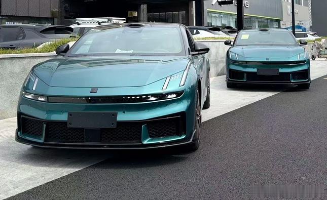 最近看车，在领克10、小米SU7和尚界Z7之间反复横跳。个人觉得SU7...