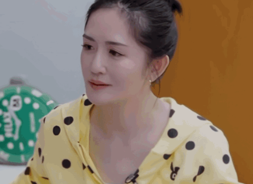 要被王濛给笑死谢娜问她当时为什么决定来《乘风2026》的呢？这姐回答：因为找我