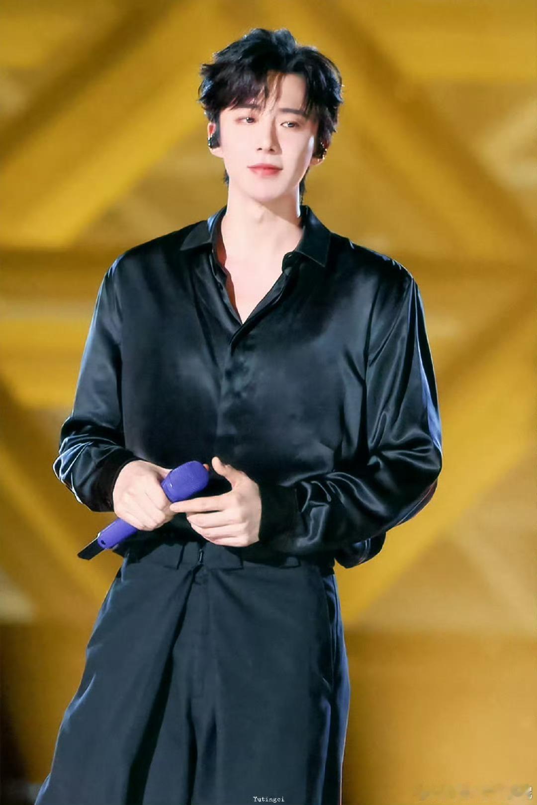 刘宇宁的2025巡演刘宇宁巡演官宣从翻唱起步，到原创出圈，从小城少年到巡演主角，
