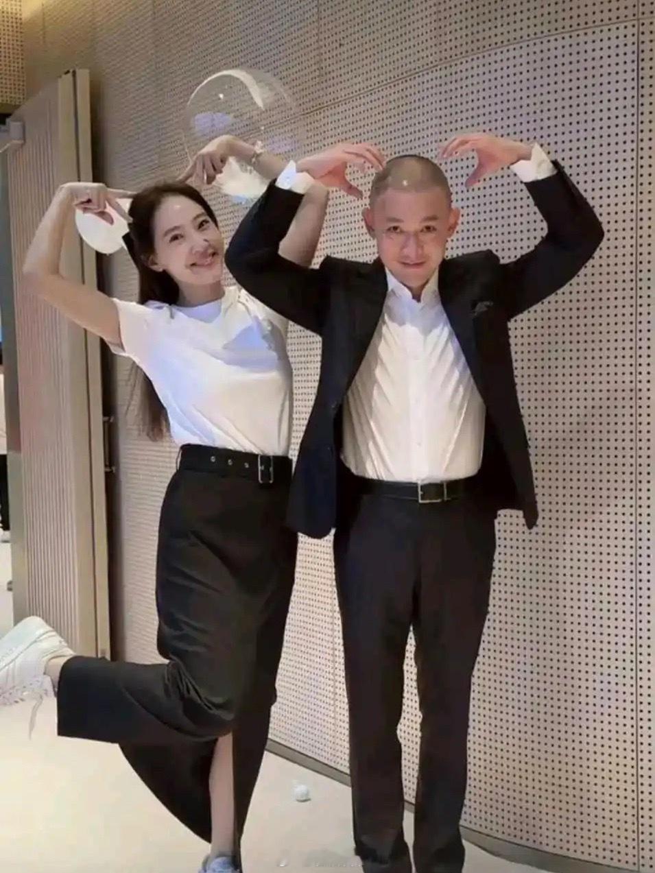 这就是聂远每个月给三百万的养的媳妇，都已经是两个孩子妈了还这么水灵，看来还是💰