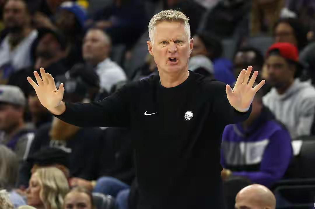 勇士复仇太阳，揭露几点真相!勇士终结连败，“库巴”燃烧自己，科尔仍然犯病，险胜