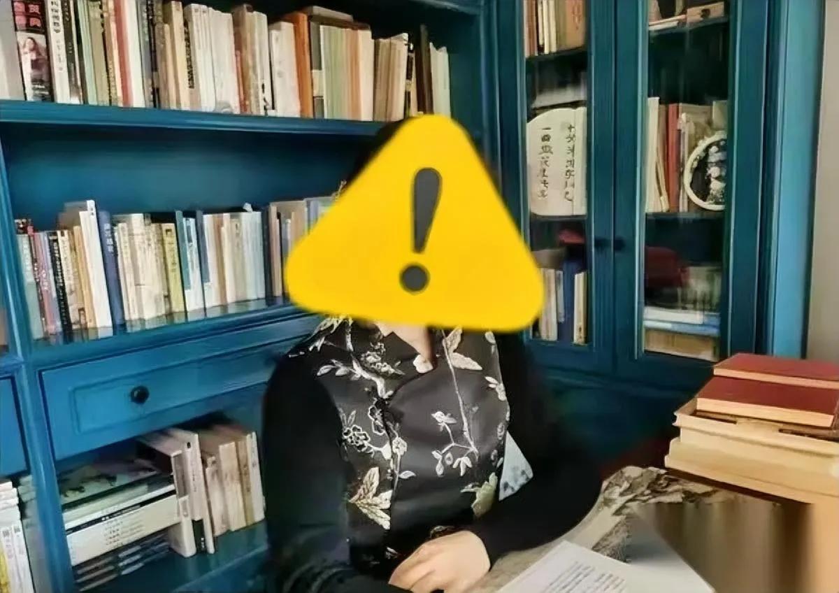 徐莺肠子悔青了！南博这把火咋烧这么旺？当初学生物的她，偏要顶着“庞莱臣后