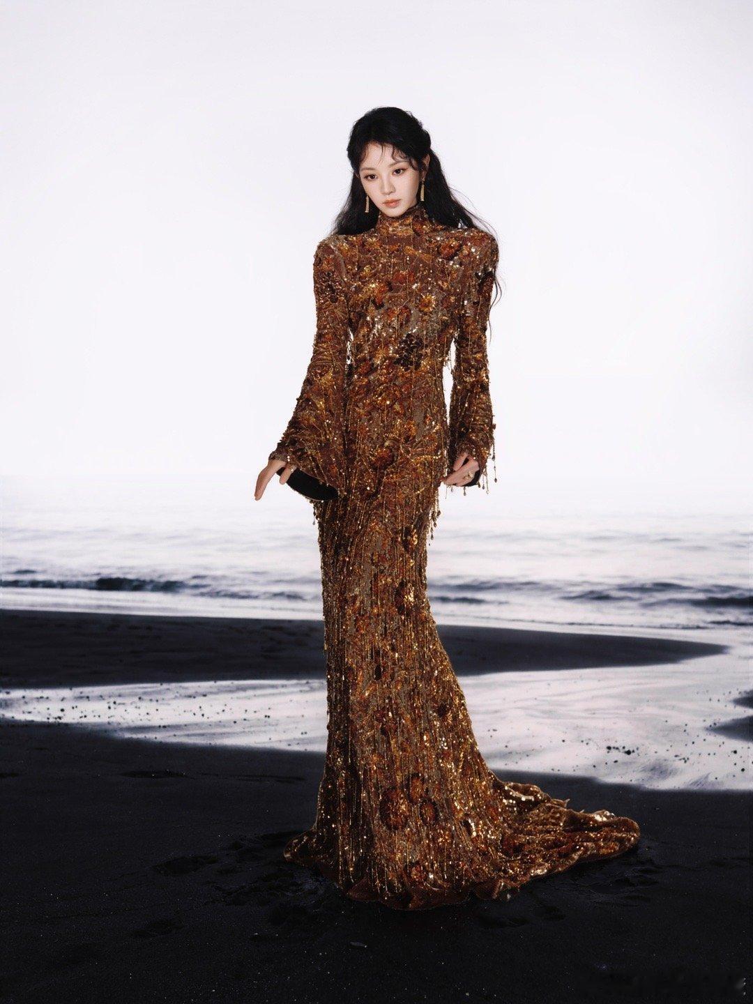 这种礼服不要轻易挑战。倪妮和田曦薇的身材已经够好了。