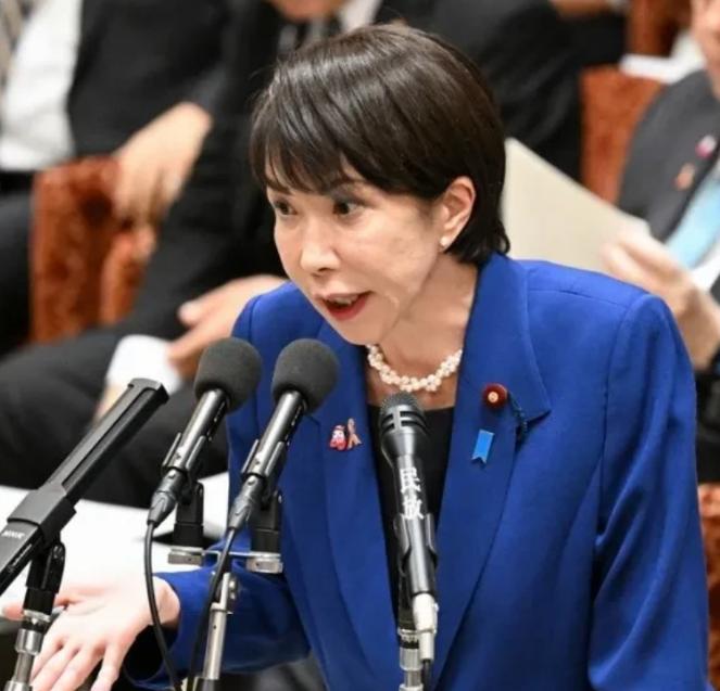 日本首相和外长突然表态，12月15日，当参议员再度询问“台湾有事”的立场时，高市