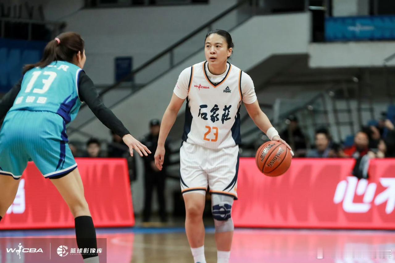 WCBA国内球员三分球命中率前十名在常规赛前13轮过后，国内球员三分球整体命