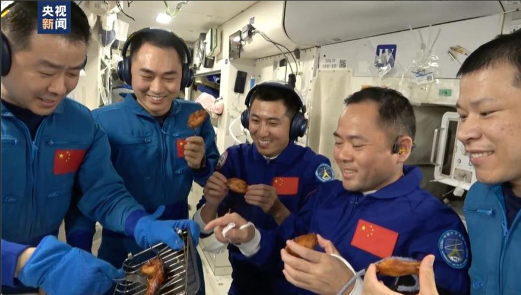 /美国太空总署署长发声：如果中国可以在天宫空间站上用空气炸锅烤鸡，我们是否应该重