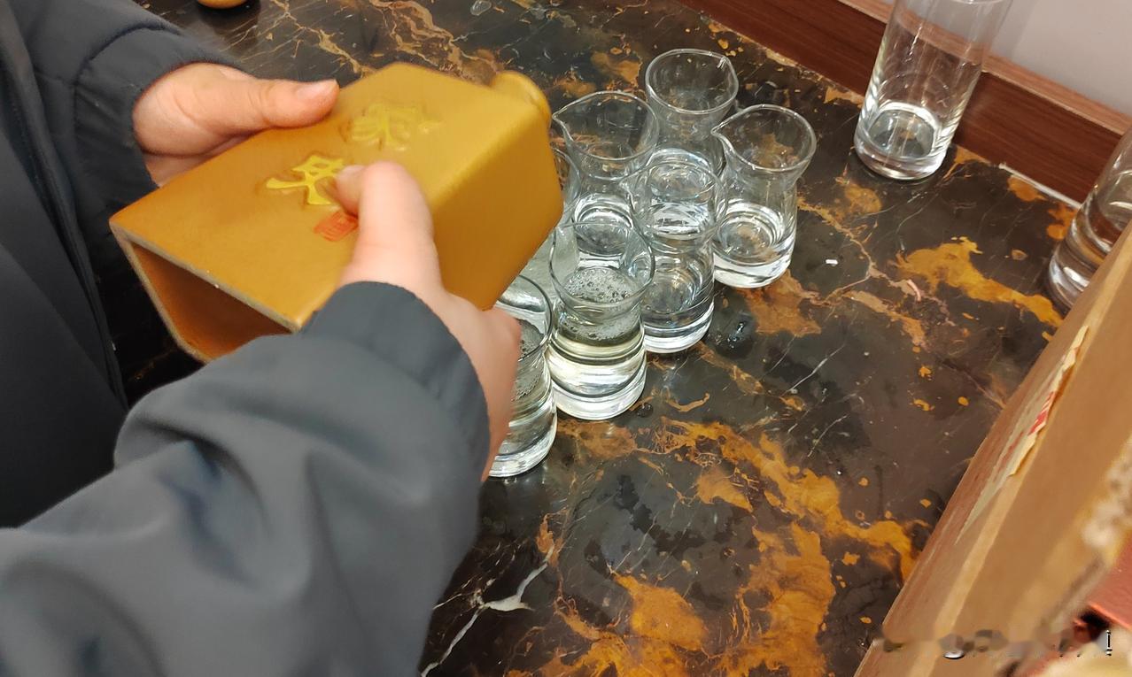 白酒行业还会有黑马吗?今天当我偶然看到有媒体说茅台自从上市以来，今年的财务报表是