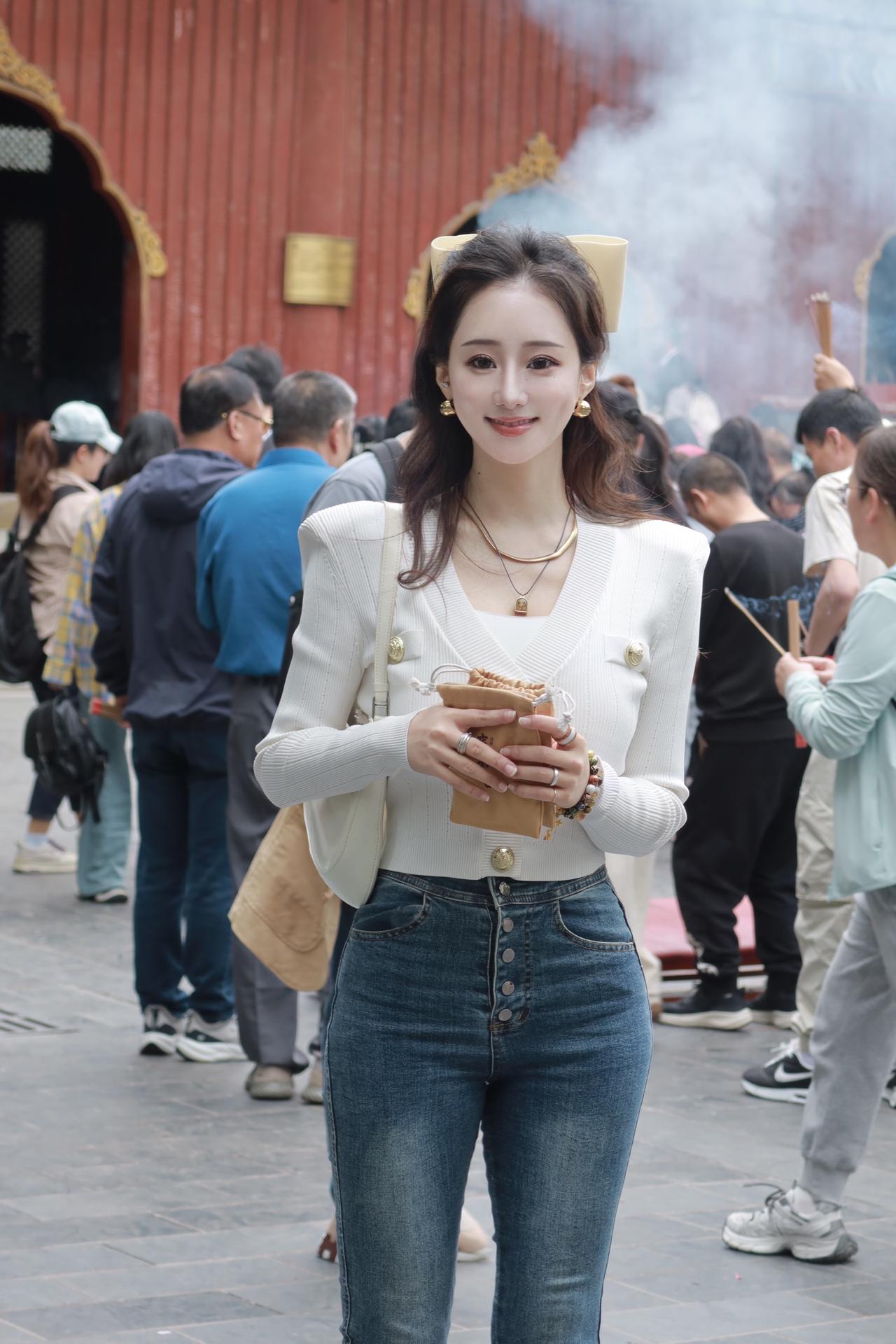 雍和宫北京祈福暴富暴瘦暴美丽见者好运见者发财