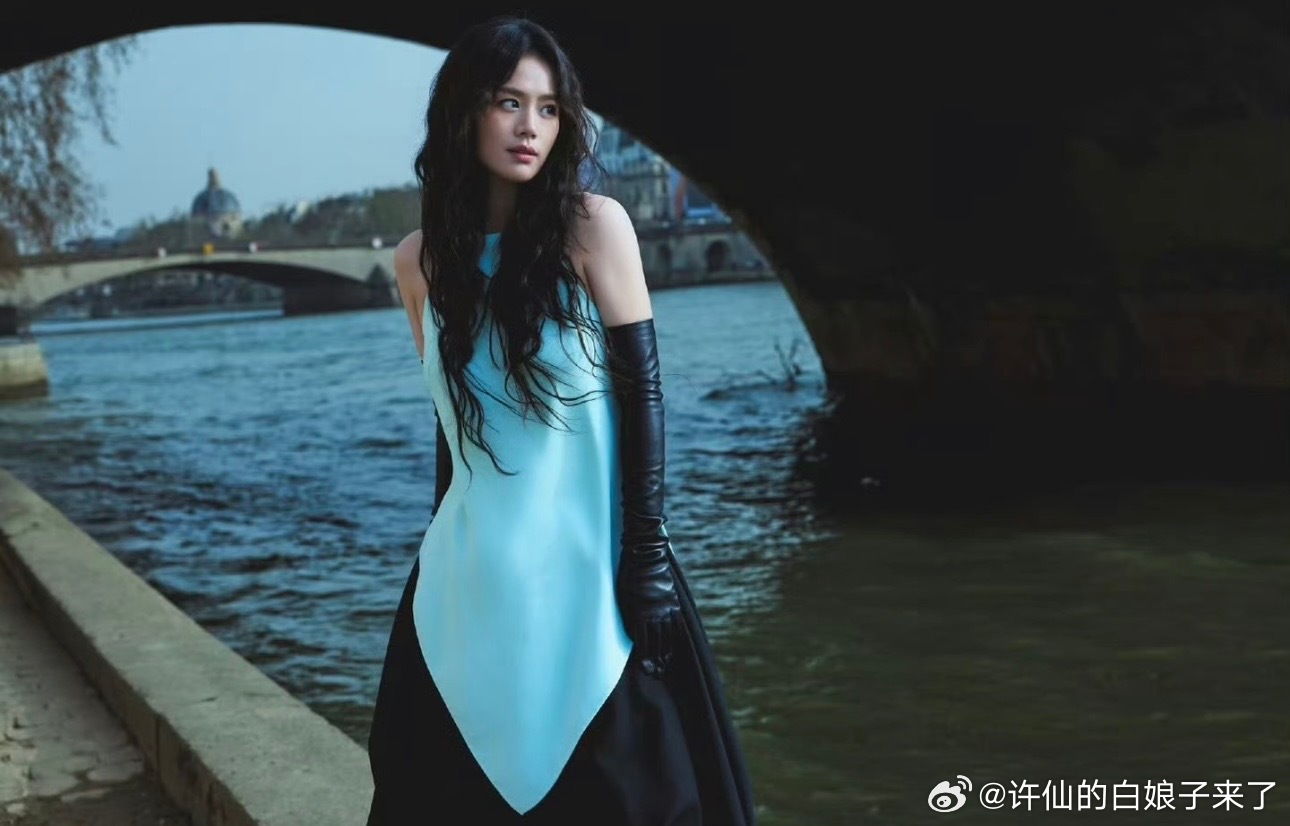 有一种说不出来的气质，好看～～