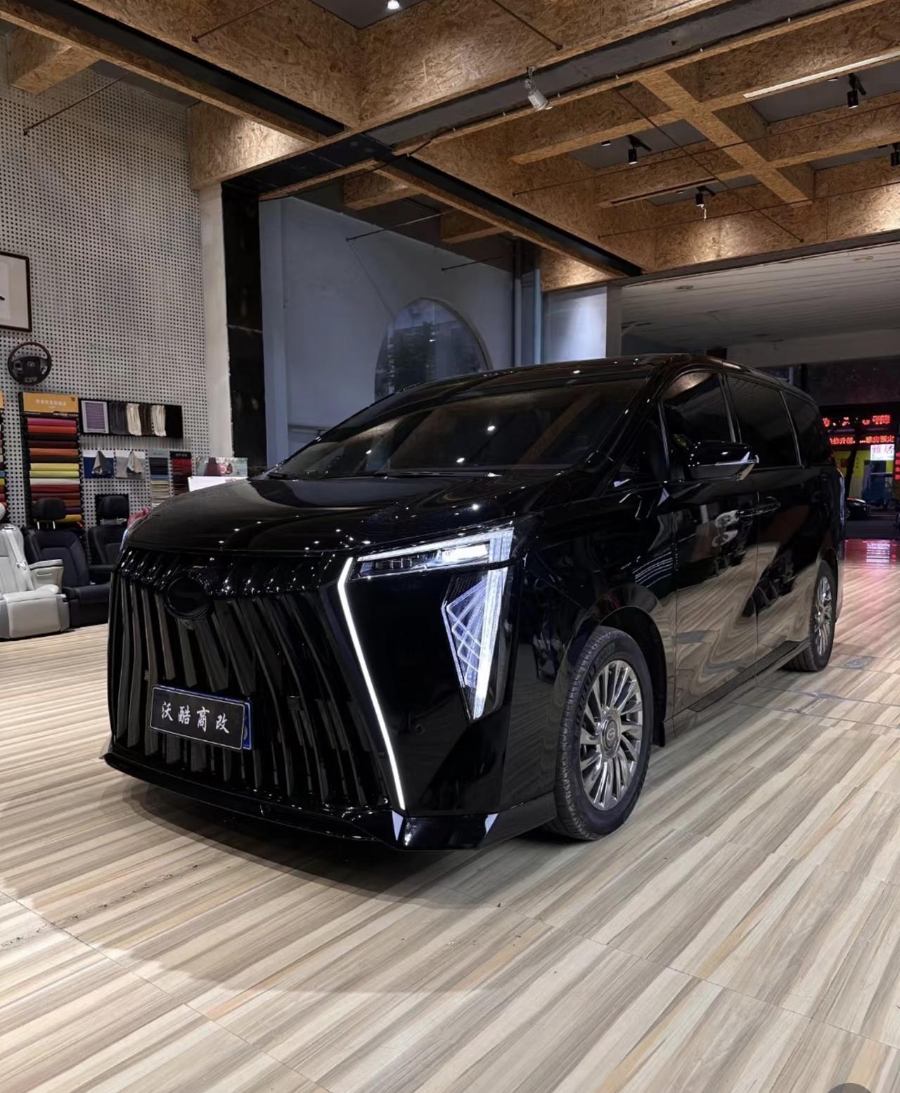 宗师M8黑武士的外观，有没有直接拿捏你🤏🏻