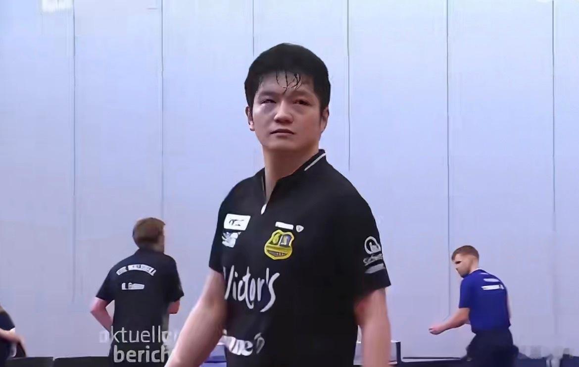 从巴黎奥运后和樊振东同属于“落佩级”运动员，郑名次滑落严重，樊甚至没有名次？但