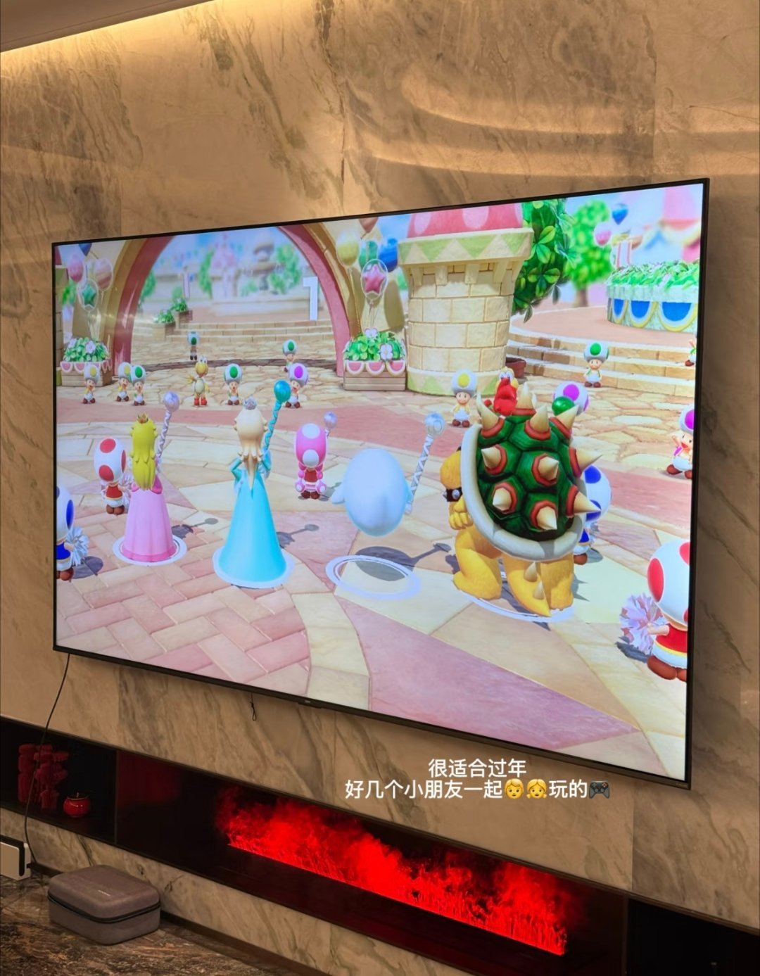 潘玮柏老婆宣云晒过年大餐，正中间的菜是八方来财