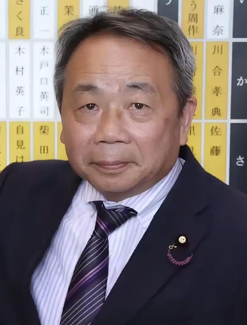 当代汉奸石平，今天（4月22日）叫嚣道：“今天上午，作为国会议员共同参拜靖国神社