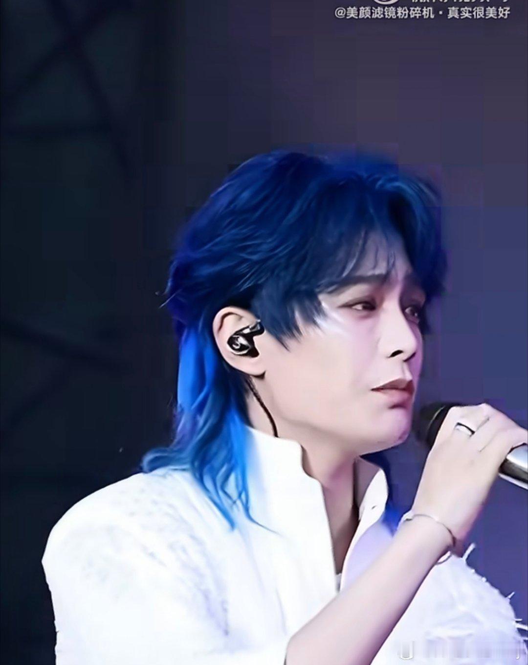 t，美颜滤镜发的檀健次檀健次和丁禹兮丁禹兮生图对比，你喜欢哪一位帅哥？