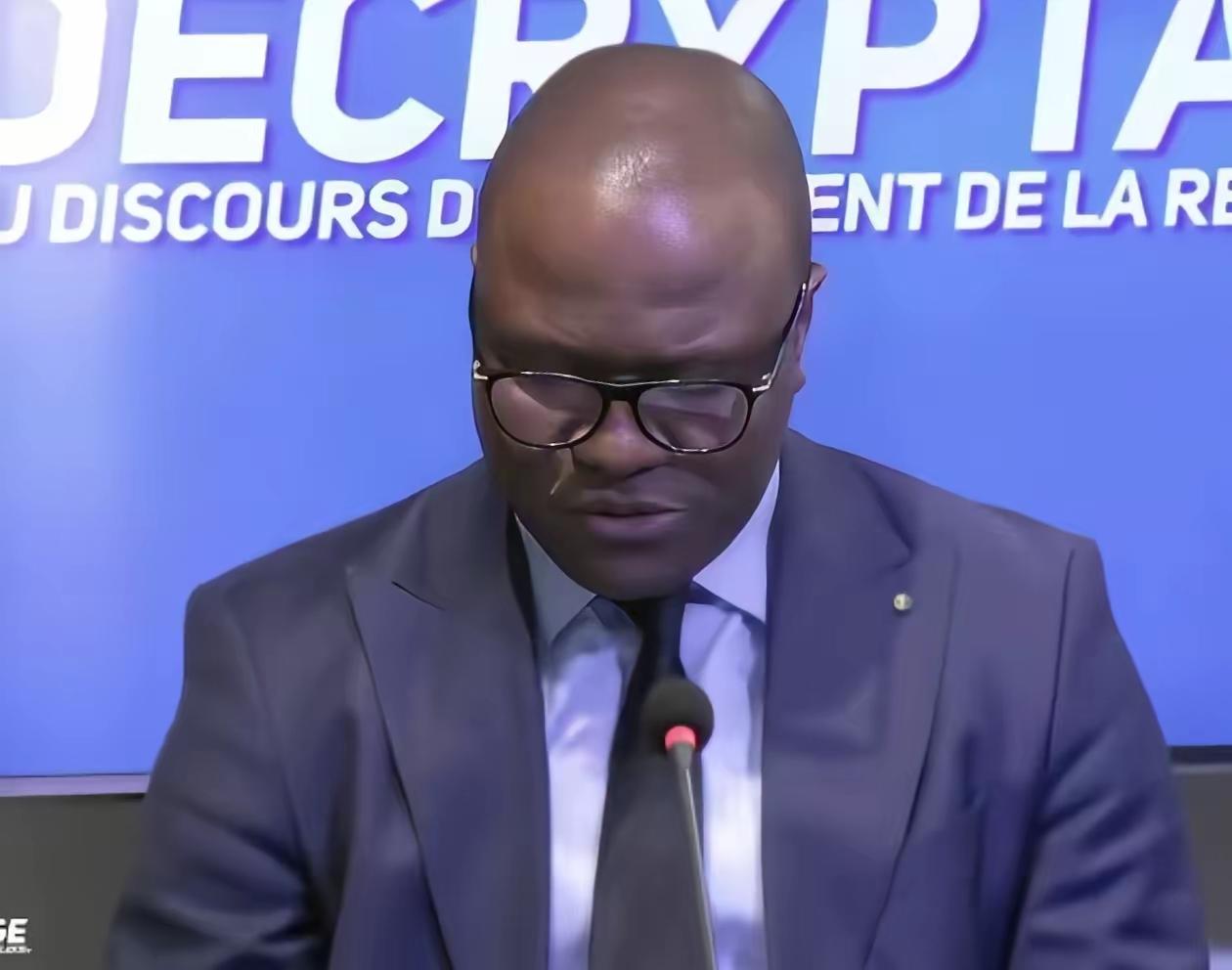 一撸到底，全部开除2025非洲杯赛场，加蓬国家队三场小组赛全败垫底，这份惨淡