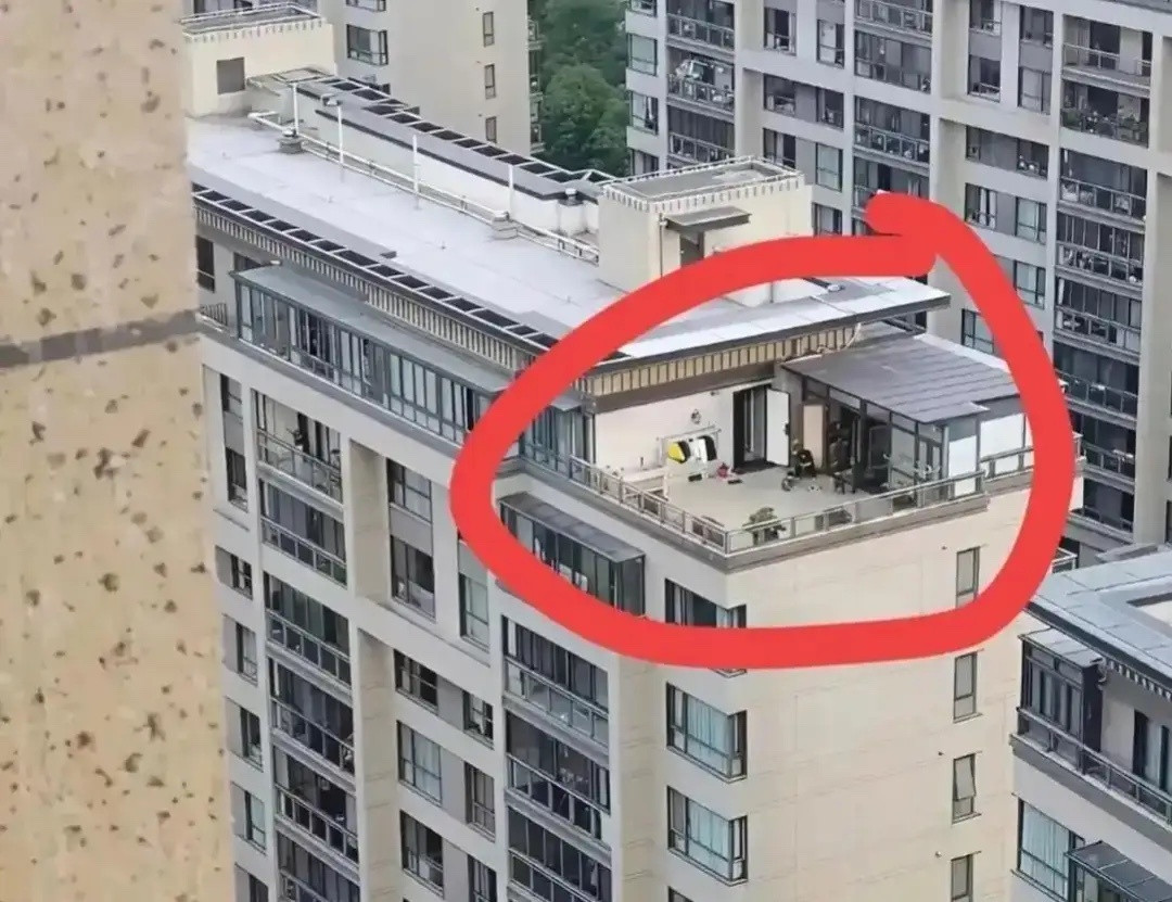 住楼顶太好了！多了一层，太完美啦！​​​