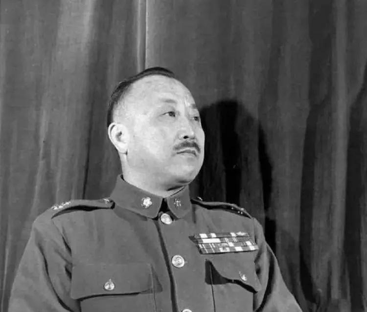 1938年，八路军帮卫立煌突围，战后，卫立煌对杨勇说：“你们这个团，算是报废了！
