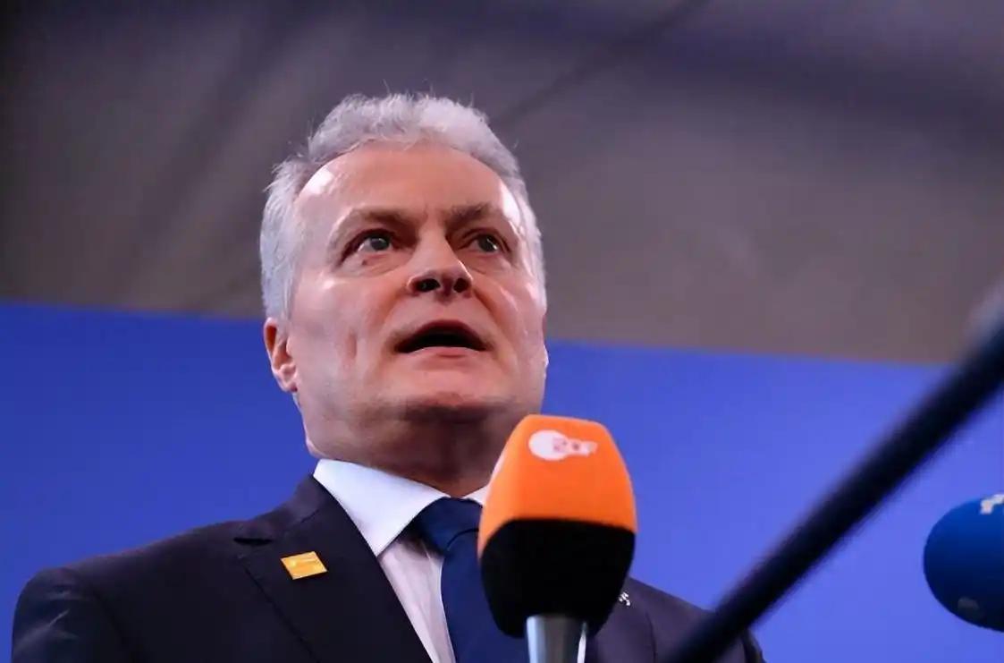 谁能想到，一个人口不足300万的波罗的海小国，会为一张“台湾牌”付出数十亿欧元的