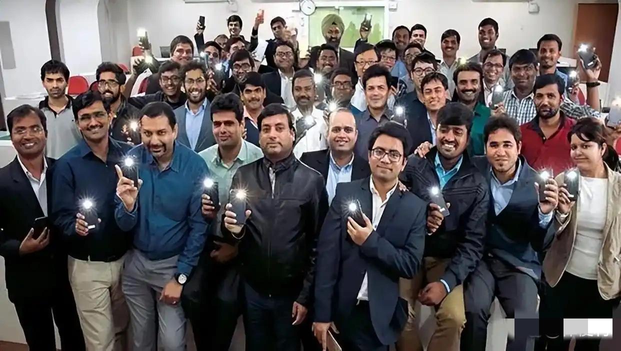 印度移民套路彻底翻车！我国重拳清剿造假链，网友：早该这么严！印度人“留学→