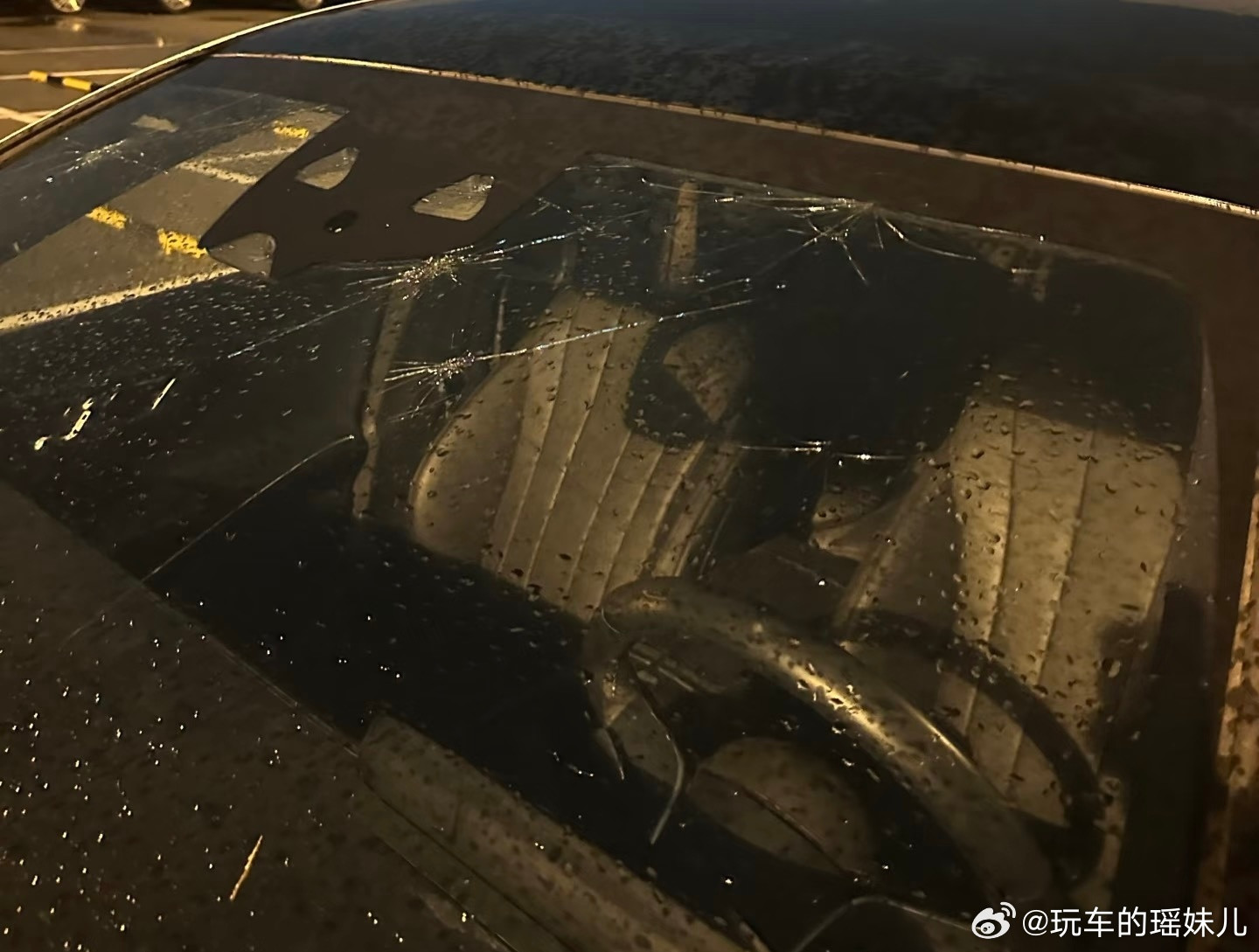 北京冰雹嗯…圈里看到车友心疼一秒钟​​​