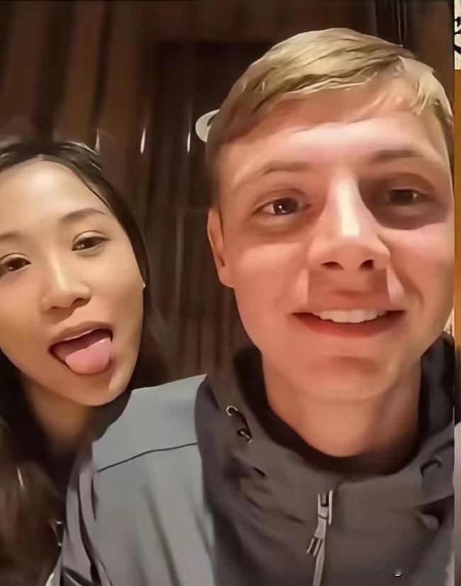 西安女孩被这个英国渣男拿下了，而且是非常轻松的拿下了，之前这小子跟别人打赌，说2