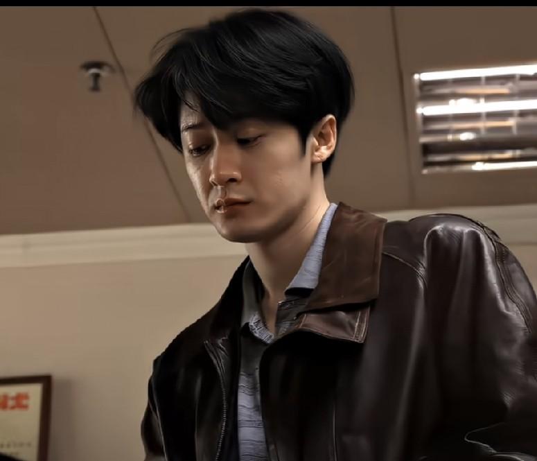 你们发现没有檀健次拿到影帝最开心的不是粉丝，也不是经纪人，而是《空枪》导演韩