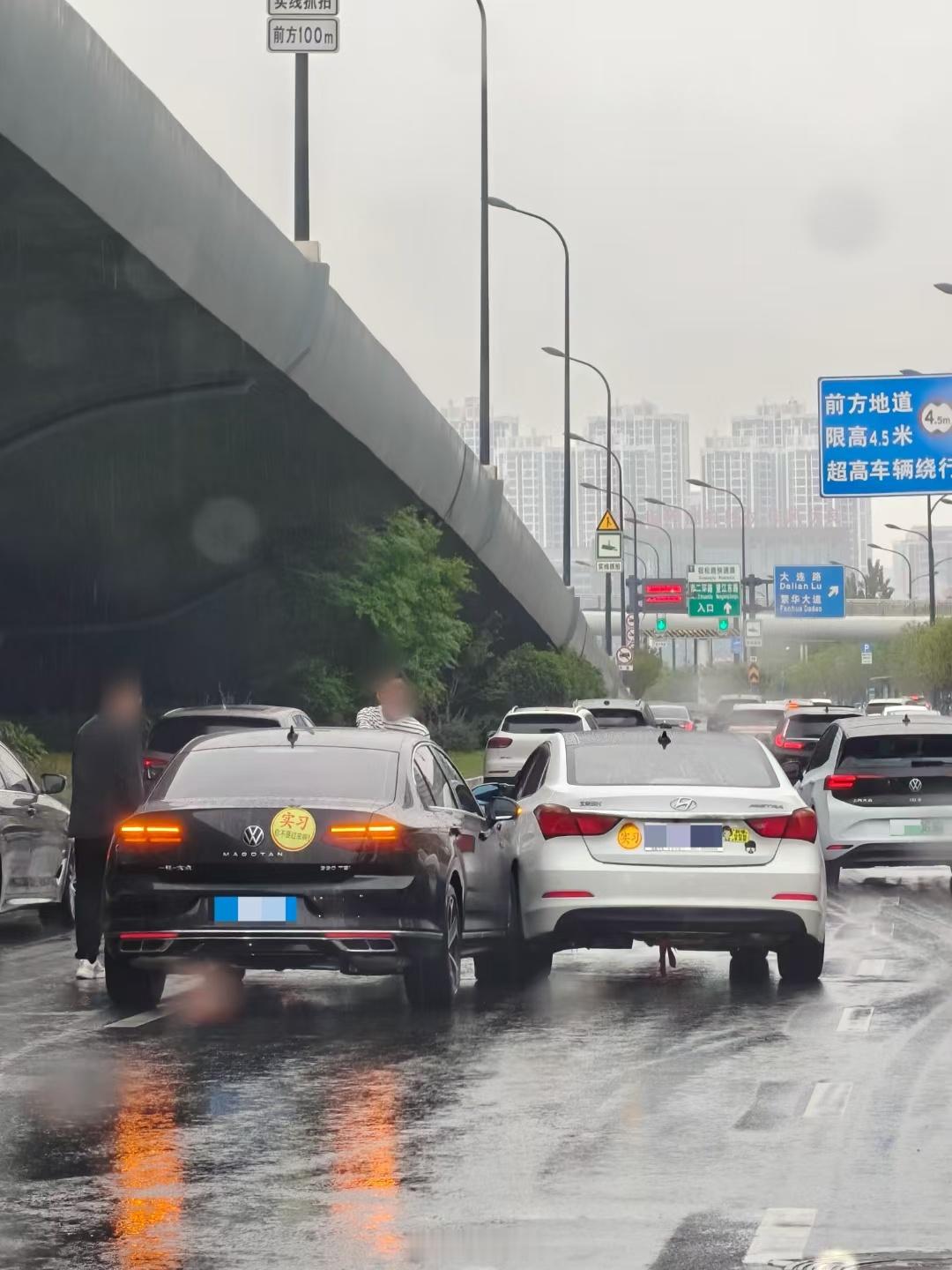 两个“实习生”互相嫌弃的不得了[吃瓜]我与汽车的日常​​​