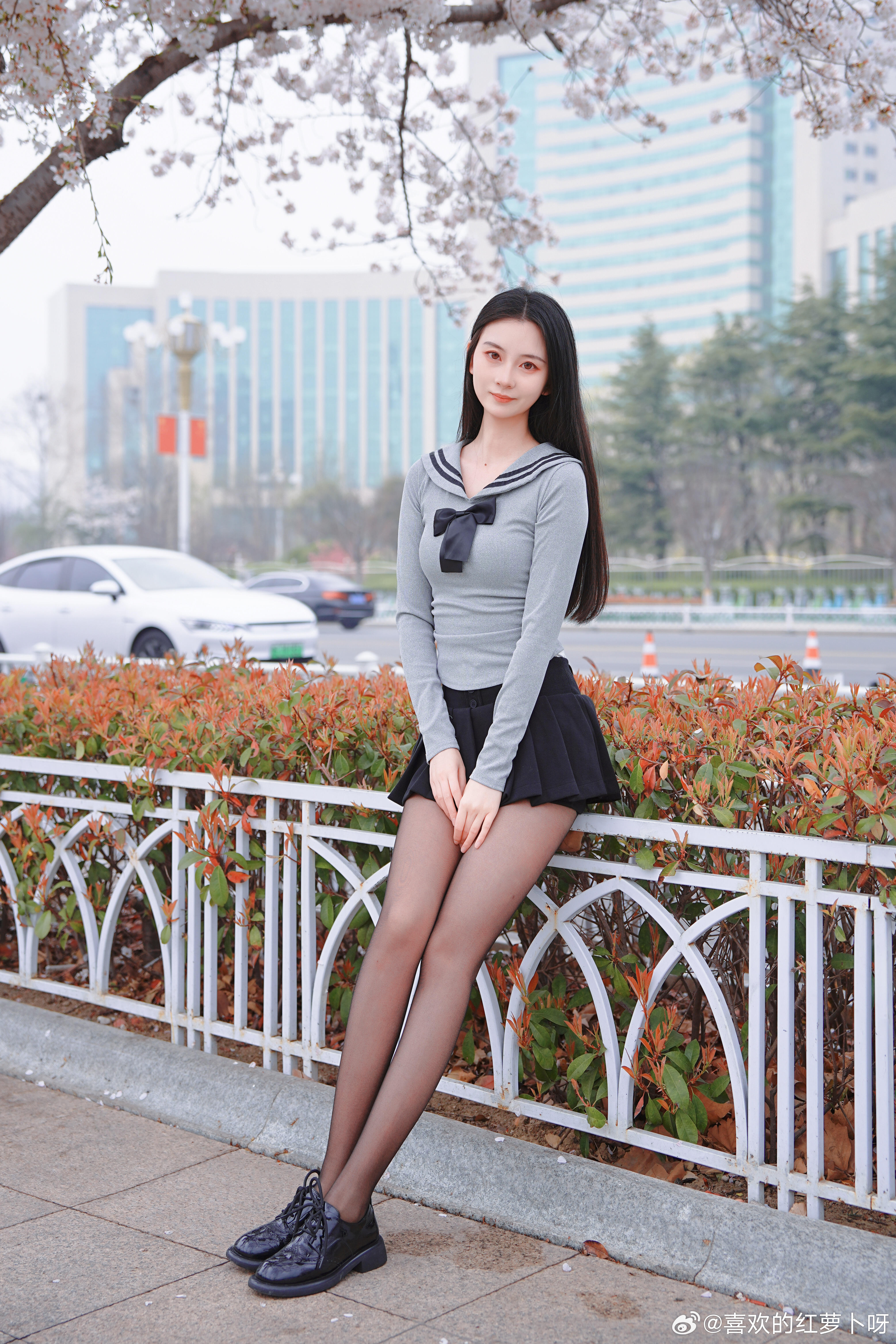 樱花树下的少女~