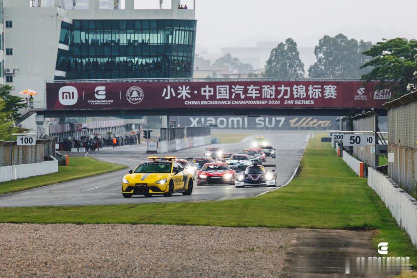 #小米汽车赛道实测反馈#小米这次赛道实测确实有点东西：YU7GT在纽北跑出7分34秒931，刷新SU